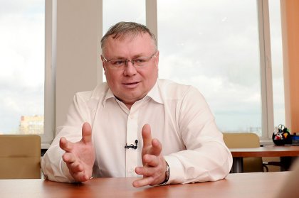 KIR_9012.jpg KIR_9012.jpg