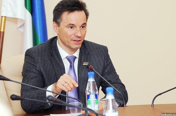 RET_2455.jpg RET_2455.jpg