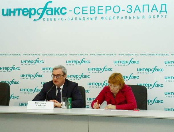 press-conf_01.JPG