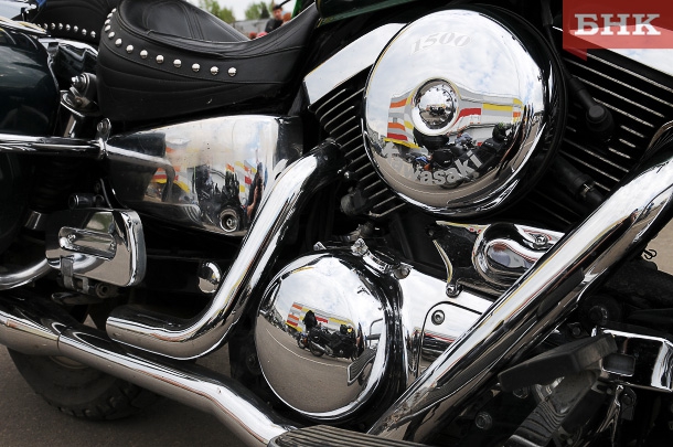 RET_9990.jpg RET_9990.jpg