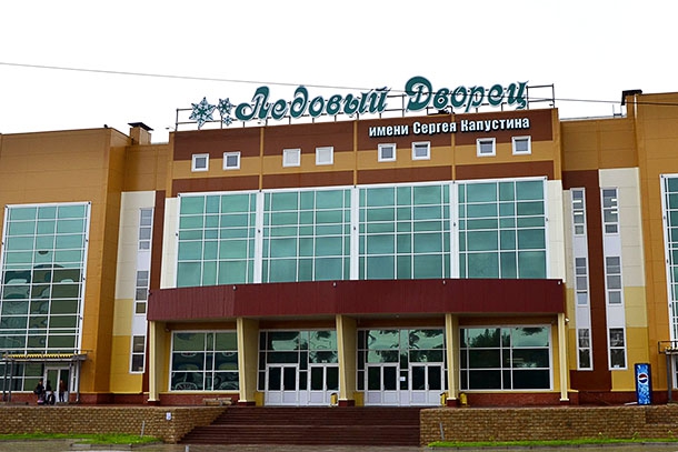 Бухгалтерию Ледового дворца в Ухте подозревают в скольжении денег налево