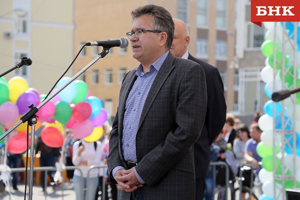 ANT_7646.jpg ANT_7646.jpg