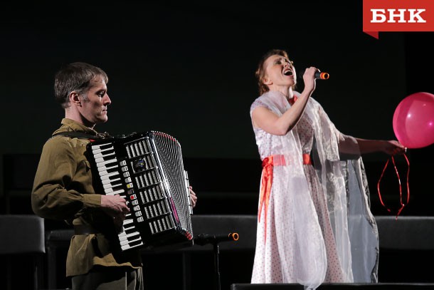 В Сыктывкаре споют театральные артисты 