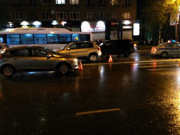 На главной улице столицы Коми пешеход получил смертельные травмы