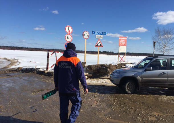 Ледовая переправа в Алешино в Сыктывкаре безопасна - МЧС