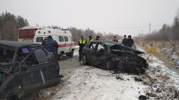 Попавшие в ДТП на трассе Сыктывкар — Ухта пассажиры не были пристегнуты