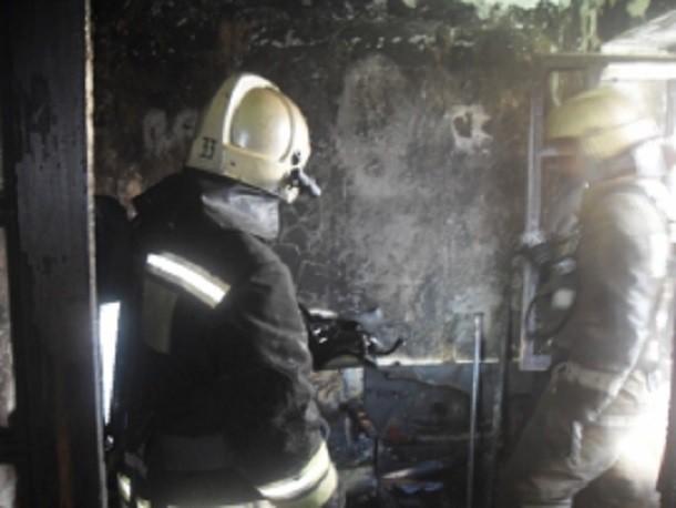 В Инте во время пожара в пятиэтажке эвакуировали 15 человек