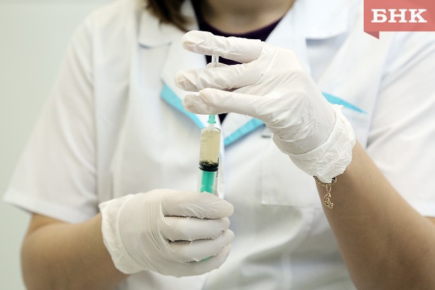 Медики Коми призвали беременных сделать прививки против гриппа
