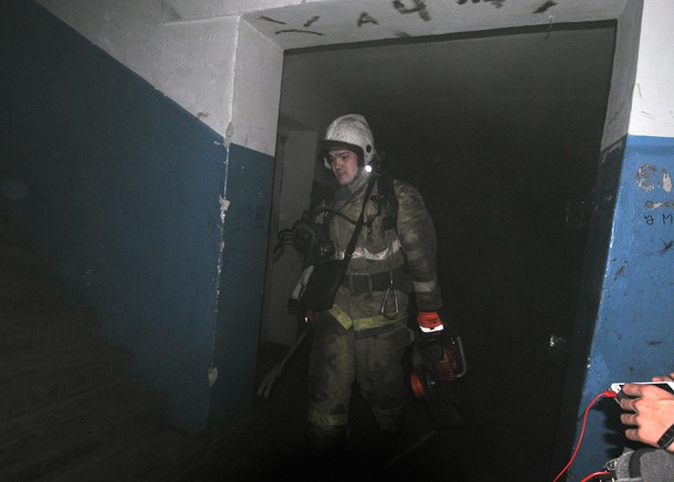 На пожаре в Воркуте спасли 13 человек
