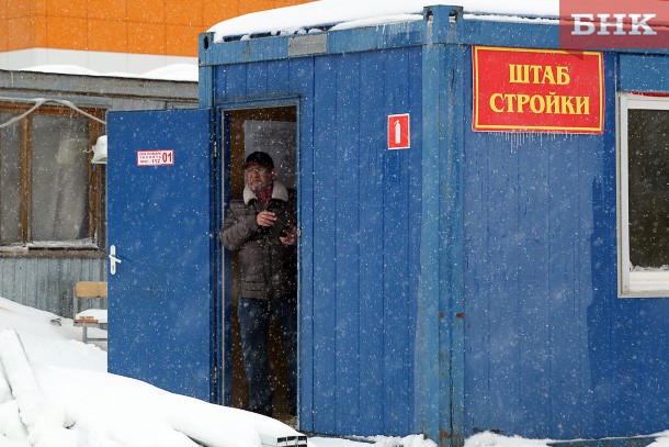 Подрядчика по строительству школы в сыктывкарской Орбите подвели нестандартные лифты