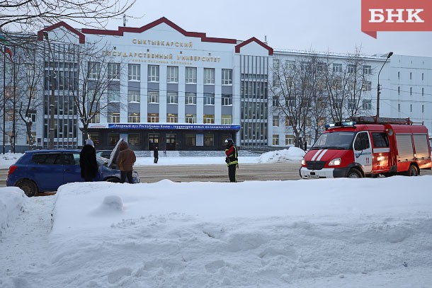 Два вуза в Коми отменили очные занятия