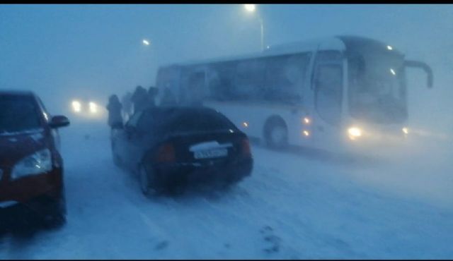 
Воркуту парализовали метели