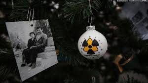 Чем актуальны новогодние шары с логотипом?
