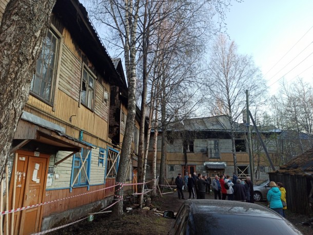 В Сосногорске проверили на безопасность подстрадавший от огня дом