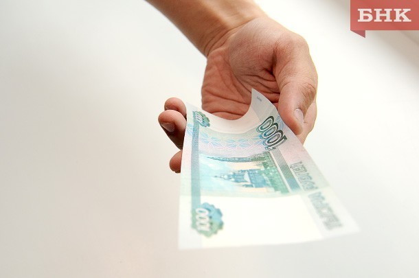 Средняя зарплата в России составила 35 тысяч рублей