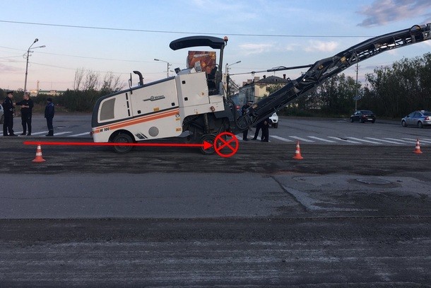 В Воркуте дорожная фреза отдавила ногу пешеходу