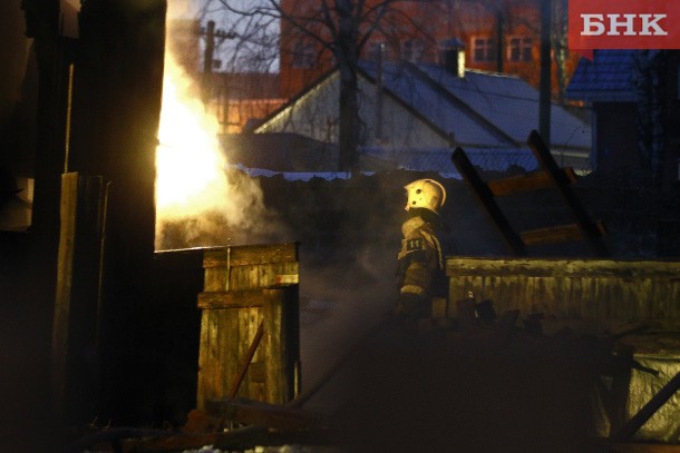 В Усть-Куломе в подвале сгоревшего дома нашли тело пенсионера
