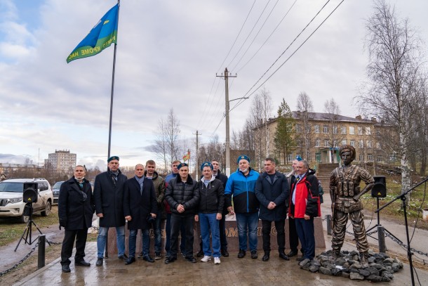 В Ухте доработают памятник десантникам