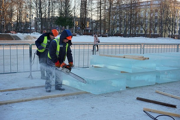 На главной площади Коми строят волшебный сад и стадион изо льда