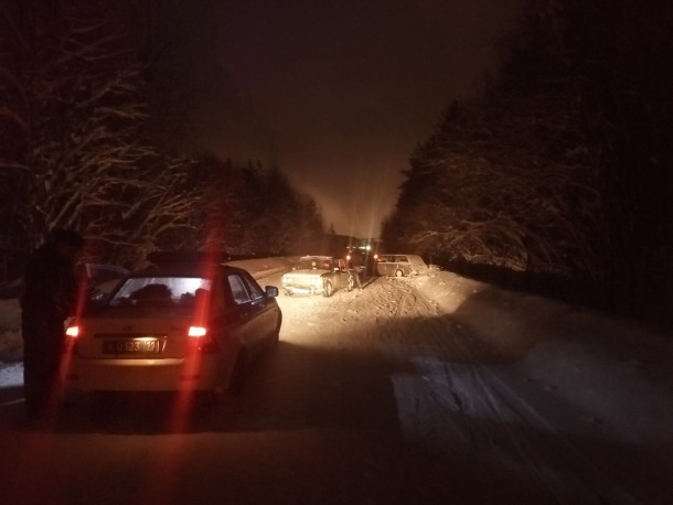 В Сыктывдинском районе при буксировке авто из кювета пострадали два человека