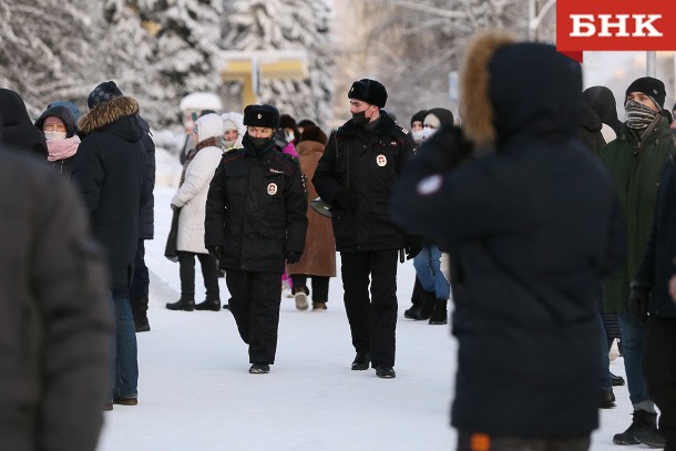 Роскомнадзор решил оштрафовать соцсети за привлечение детей на митинги