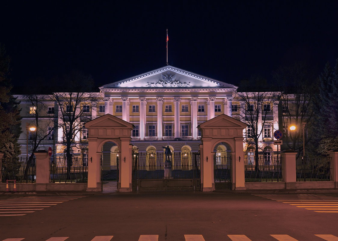 Здание администрации санкт петербурга