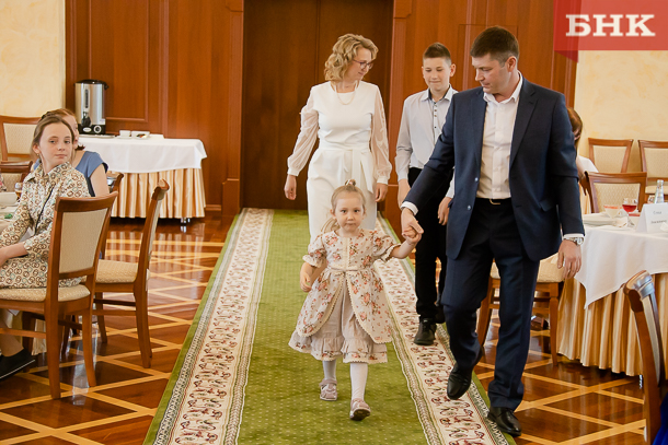 Anisimovy.jpg Anisimovy.jpg