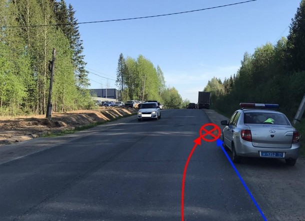 МАЗ с полуприцепом наехал на велосипедиста в Сыктывкаре