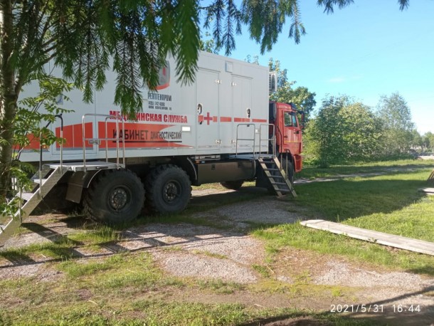 В Сысольский район на замену закрытому ФАПу приехал передвижной