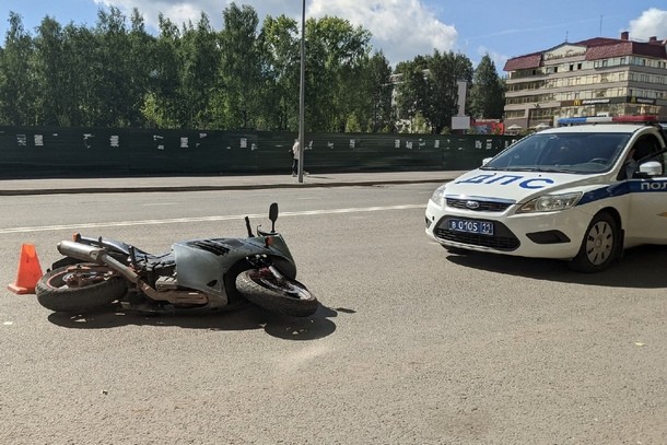 В Сыктывкаре не поделили улицу два «японца»