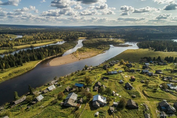 В Троицко-Печорском районе полдеревни привили от COVID-19