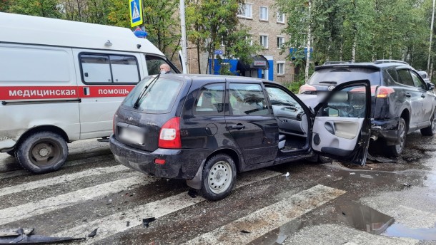 В Печоре в ДТП пострадали два человека