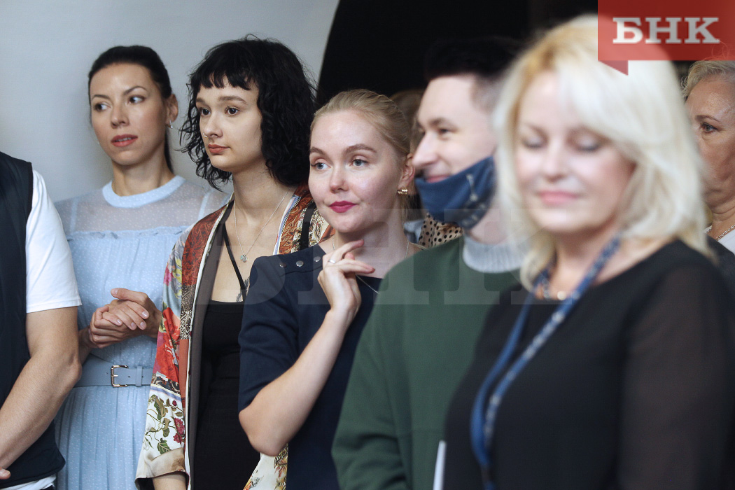 BOB_3812.jpg BOB_3812.jpg