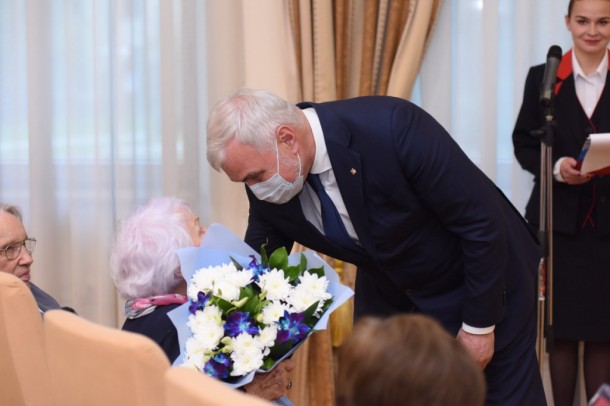 Владимир Уйба поблагодарил проживающих в Москве уроженцев Коми за вклад в развитие республики