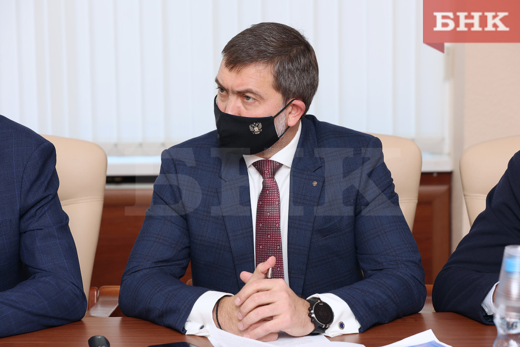 BOB_2151.jpg BOB_2151.jpg