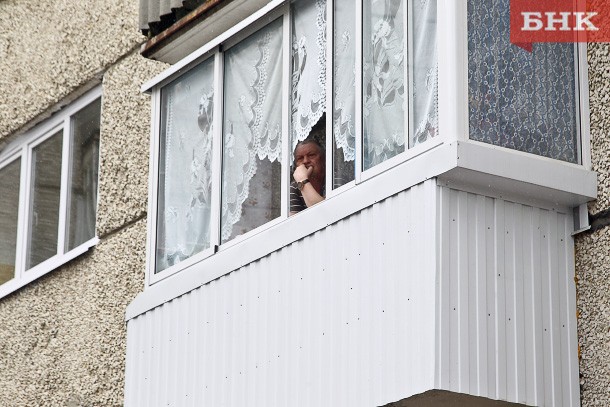 Россиян ждут штрафы за обшивку сайдингом или остекление балкона