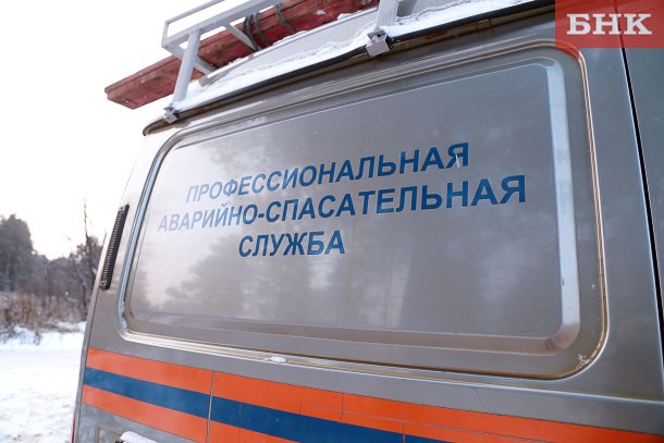 В Ухте под обломками дома ищут человека