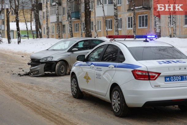 В Сыктывкаре школьница получила травмы головы в ДТП