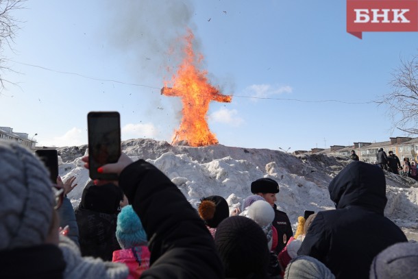 В Воркуте 1 мая проводили зиму