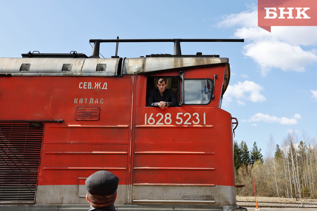 BOB_9997.jpg BOB_9997.jpg