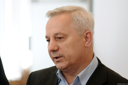 KAB_9405_3.jpg KAB_9405_3.jpg