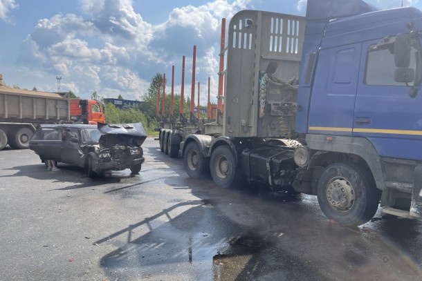 Годовалая девочка пострадала в ДТП с МАЗ под Сыктывкаром