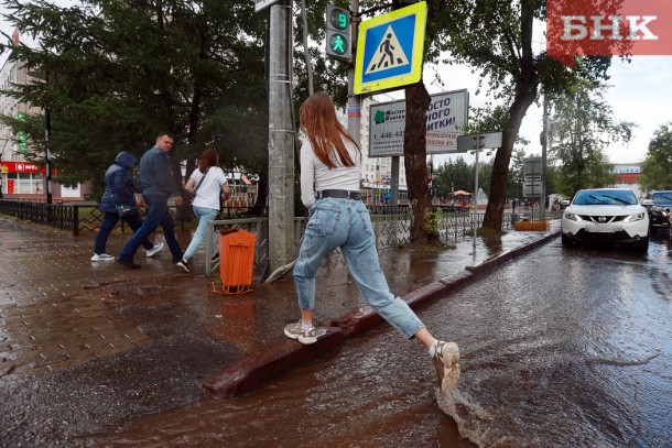 Неделя в Коми начнется с дождей и гроз