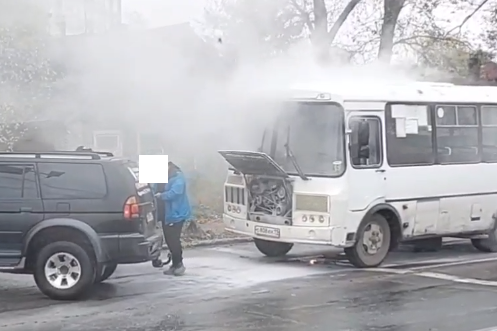  В Сыктывкаре загорелся пассажирский автобус
