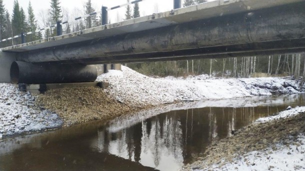 В Ижемском районе за две недели построили мост