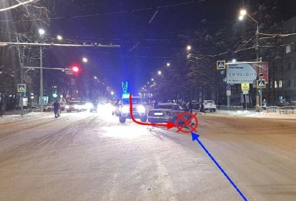 В столице Коми водитель-женщина проявила неуступчивость на перекрестке