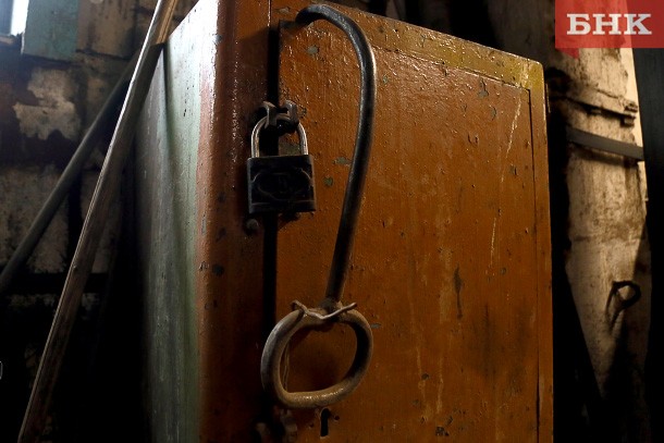 Житель Зимстана незаконно хранил оружие в шкафу