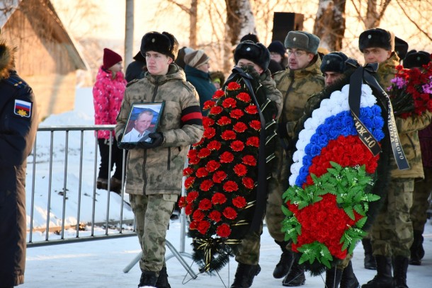 В Усть-Куломе простились с Анатолием Тимушевым