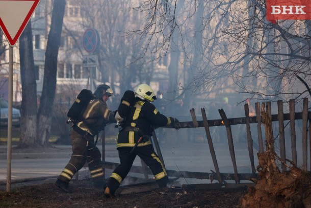 В Сыктывкаре на пожаре погиб мужчина