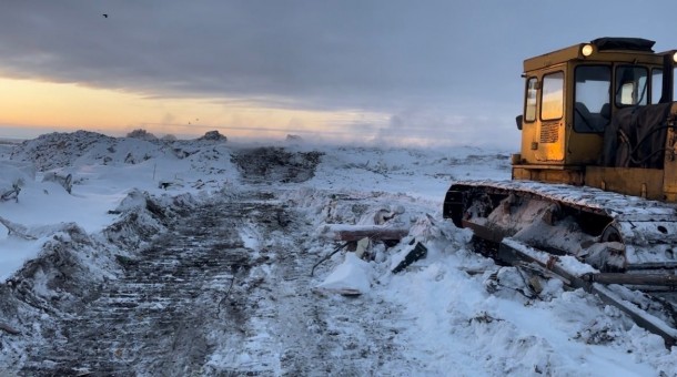 В Воркуте борются с задымлением на мусорном полигоне